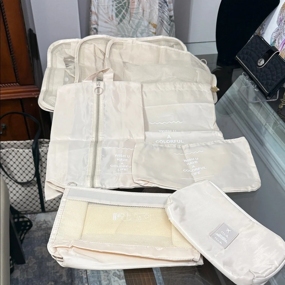 Cream Travel Organizer Set